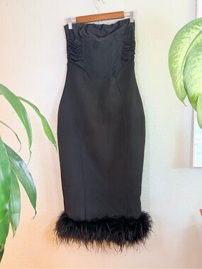 Black Strapless  Corset Top Feather Hem Bodycon Boho Retro 40s Feminine Dress L